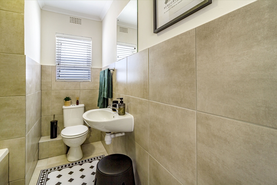 To Let 2 Bedroom Property for Rent in Stellendale Western Cape